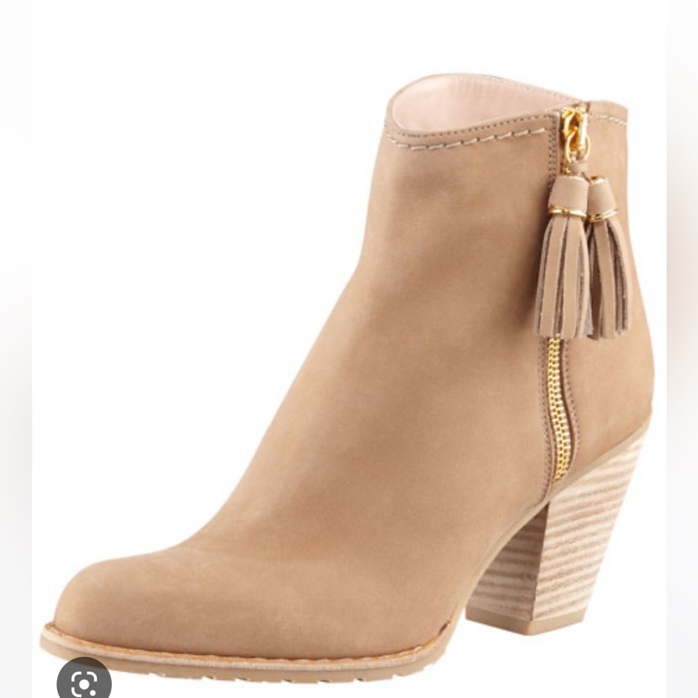 Stuart Weitzman leather “prancing” tan booties size 8.5